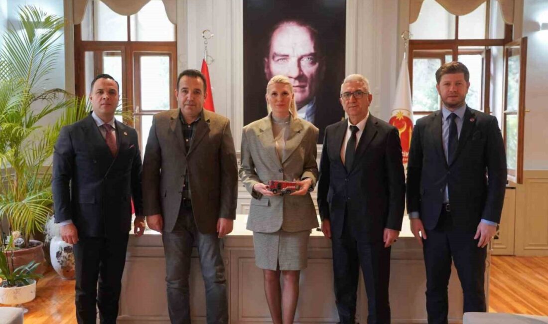 Bilecik’te tarihi belediye binasında itfaiye hizmetleri ve afet hazırlığı değerlendirildi.