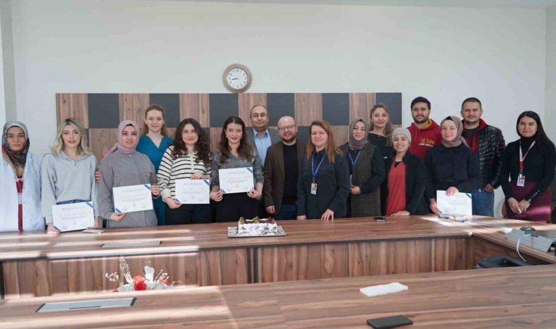 Bilecik’te ‘Ameliyathane Hemşireliği Sertifika Programı’ tamamlandı Bilecik Eğitim ve Araştırma Hastanesinde düzenlenen ‘Ameliyathane Hemşireliği Sertifika Programı’
