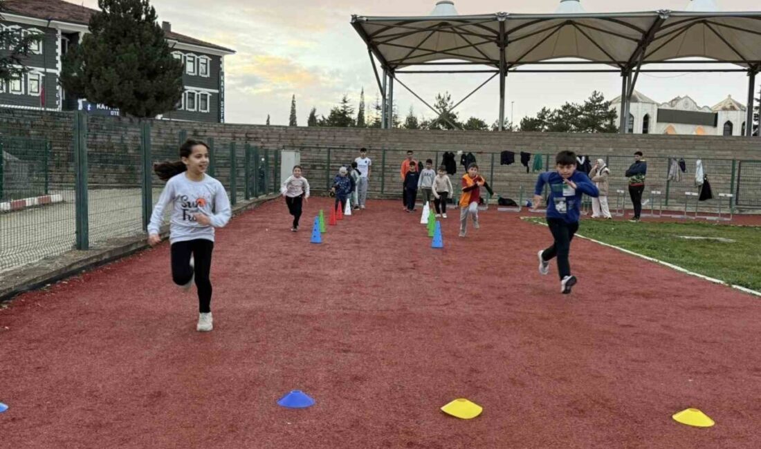 Bilecik’te atletizm spor okullarına yoğun ilgi Bilecik’te sporcular atletizm spor okullarına yoğun ilgi gösteriyor. Bilecik’te Gençlik