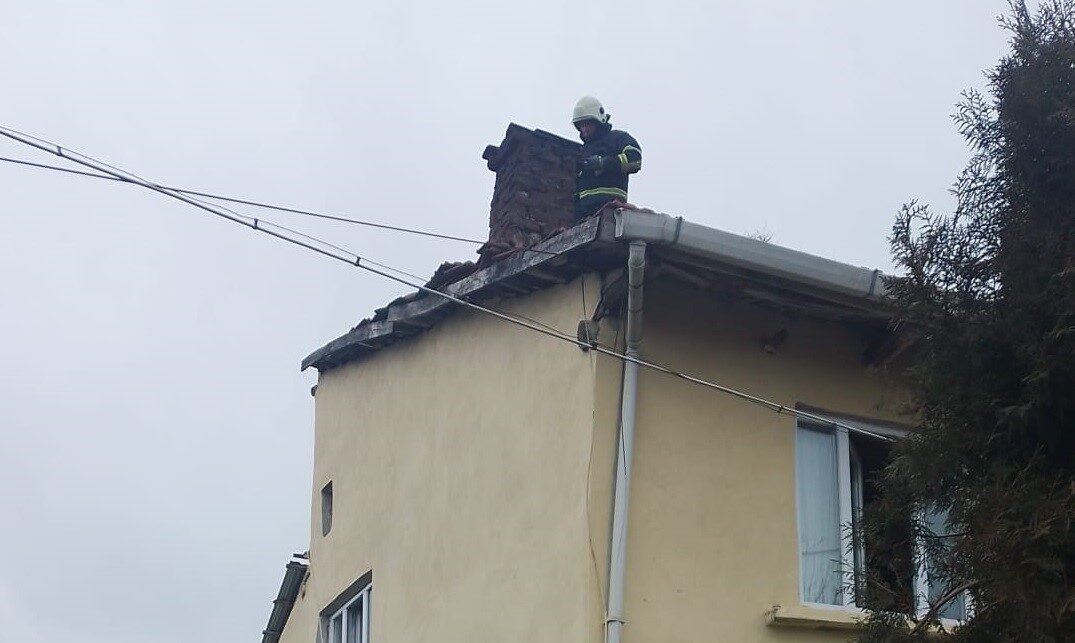 Bilecik’te meydana gelen baca yangını itfaiyenin anında müdahalesiyle büyümeden söndürüldü.