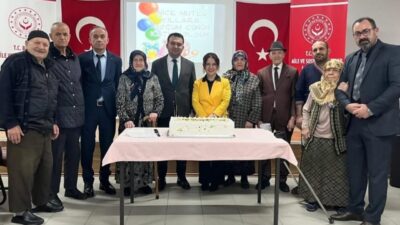 Bilecik’te huzurevinde ocak ayında doğan yaşlılar için doğum günü programı