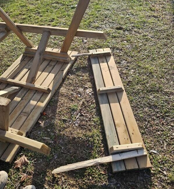 Bilecik’in Söğüt ilçesinde, belediyeye ait park ve dinlenme alanlarında bulunan