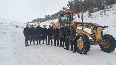 Bilecik’in Bozüyük ilçesinde karla mücadele çalışmaları yerinde incelendi. Bilecik’in Bozüyük