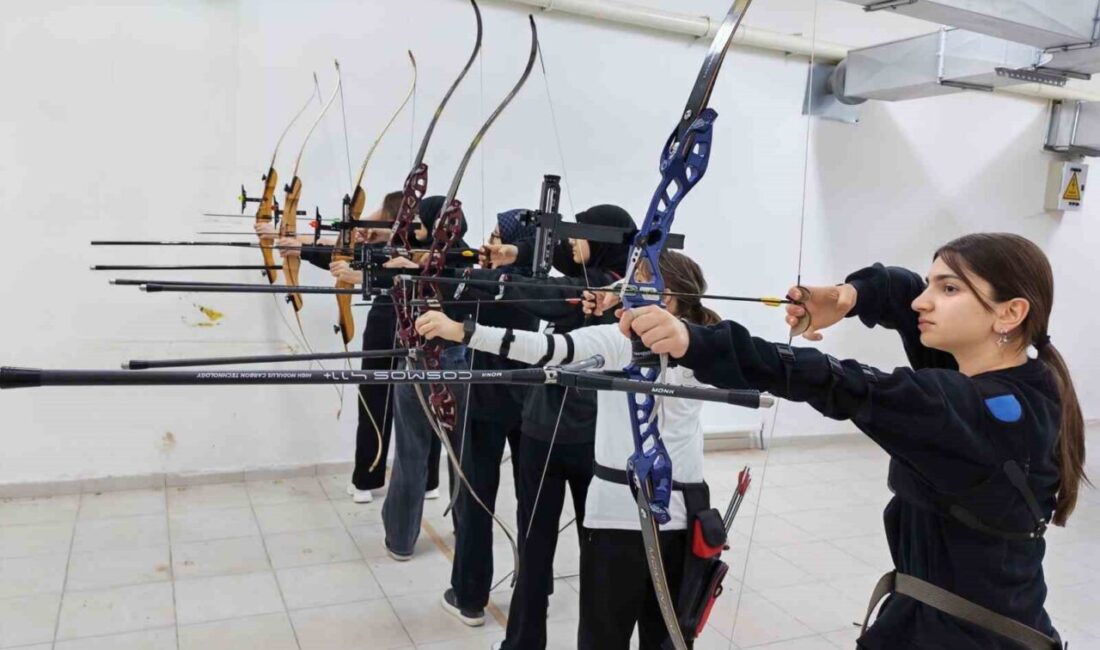 Bilecik’te Gençlik ve Spor Bakanlığı Spor Okulları bünyesinde okçuluk branşında