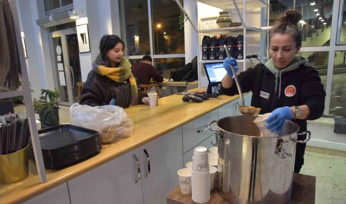 Bilecik Belediyesi, sınav haftasında öğrencilere sıcak çorba desteği uygulamasını bu