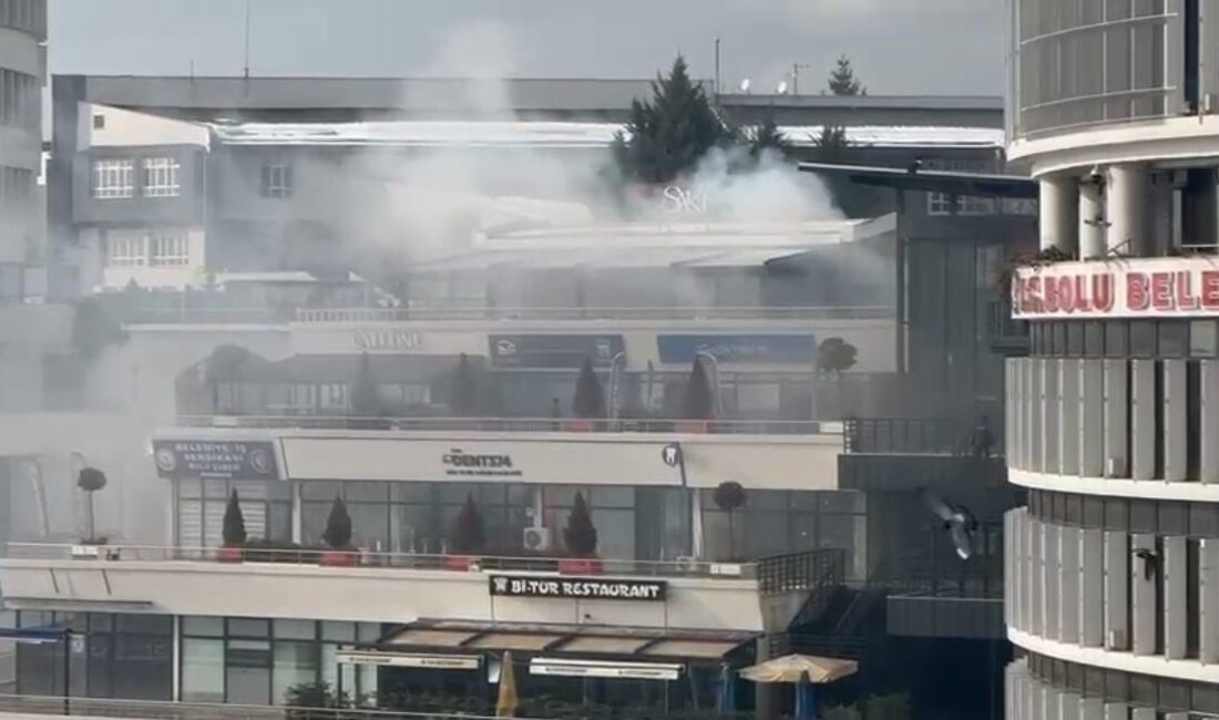 Bolu Belediyesi binasının yan tarafında bulunan restoranların birinde elektrik kaynaklı