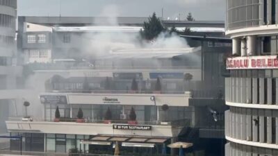 Bolu Belediyesi binasının yan tarafında bulunan restoranların birinde elektrik kaynaklı