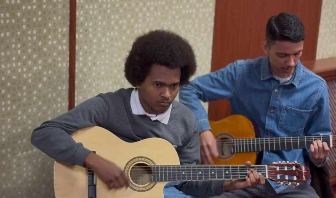 Bilecik Şeyh Edebali Üniversitesi’nde (BŞEÜ) gitar ve bağlama kursları devam