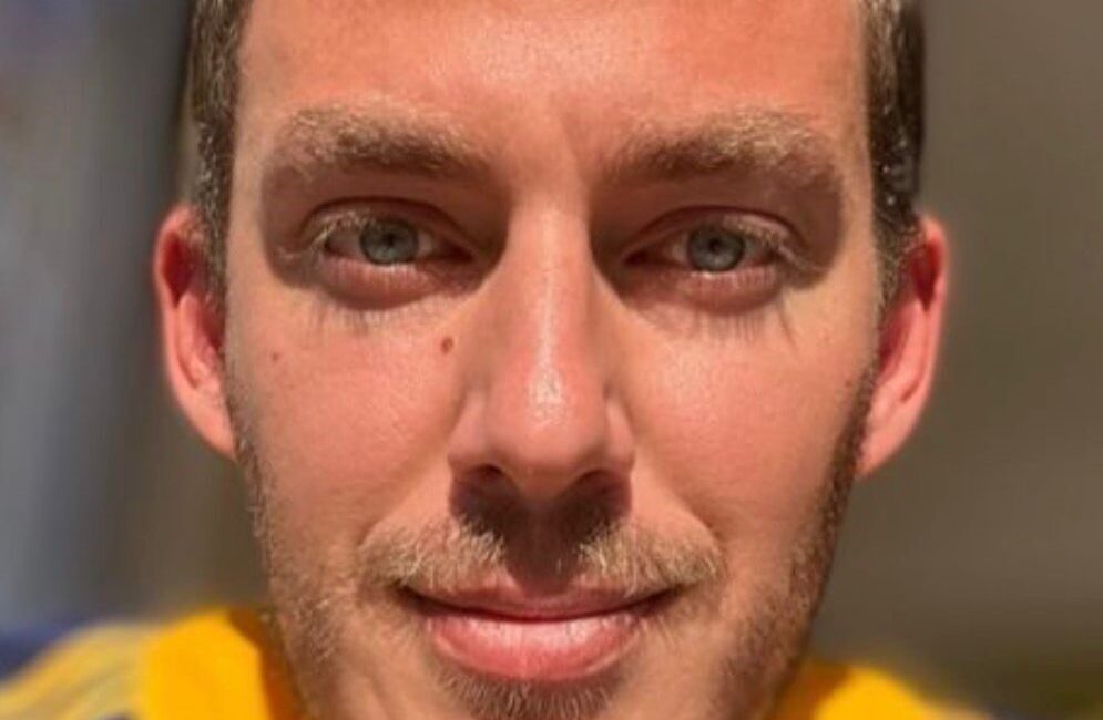 Kocaeli’nin Karamürsel ilçesinde yol çalışması sırasında devrilen forkliftin altında kalan