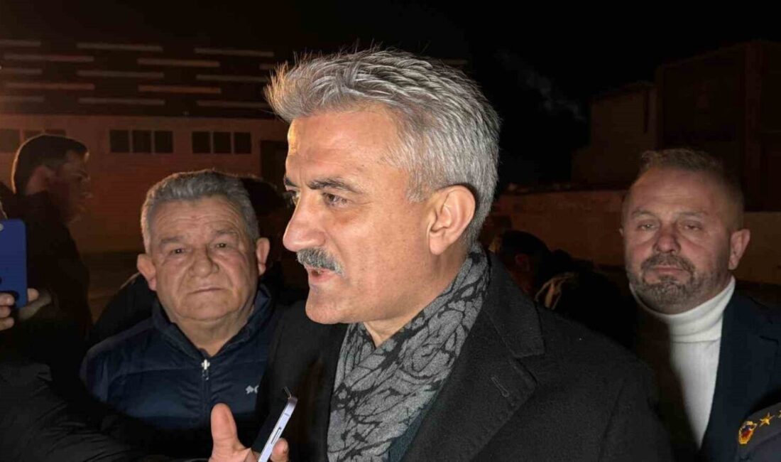 Düzce’de strafor üretimi yapılan fabrikada çıkan yangını söndürme çalışmaları devam