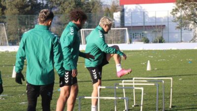 Sakaryaspor Teknik Direktörü Hakan Kutlu, “Sakaryaspor’u yakışan yerlere getireceğimize inanıyoruz”