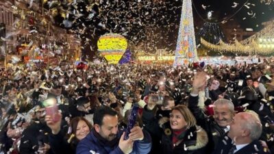 MHP İzmit İlçe Başkanı Mehmet İlker Kazan, İzmit Belediyesi’nin yılbaşı