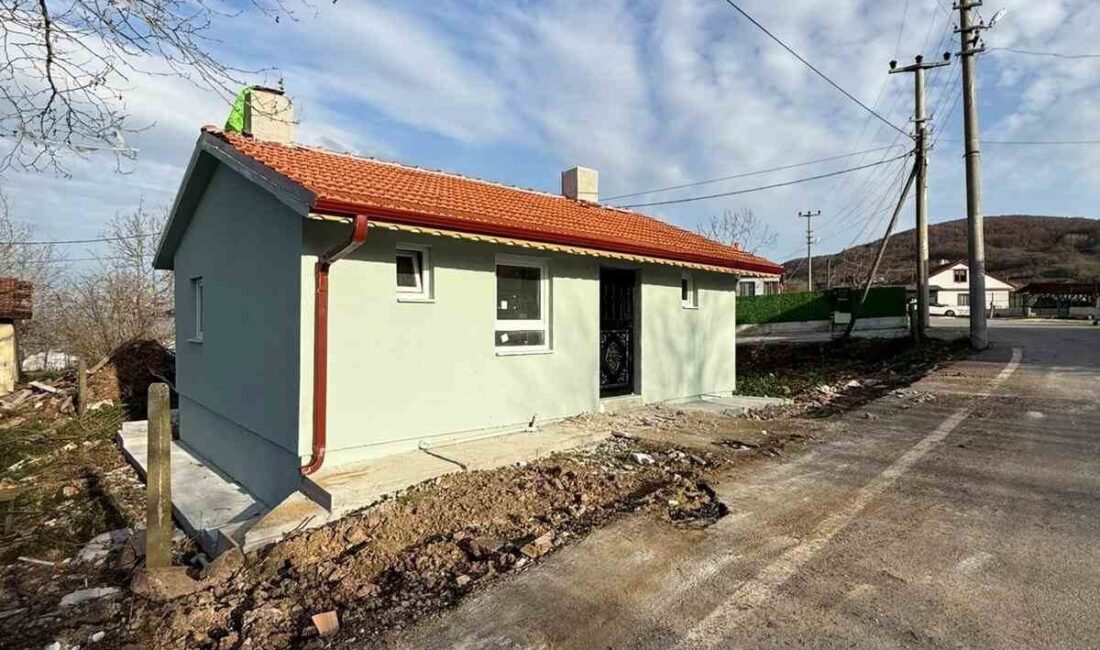 Kocaeli Büyükşehir Belediyesi, İzmit ilçesi Kısalar Mahallesi’nde kullanılmayan eski okul