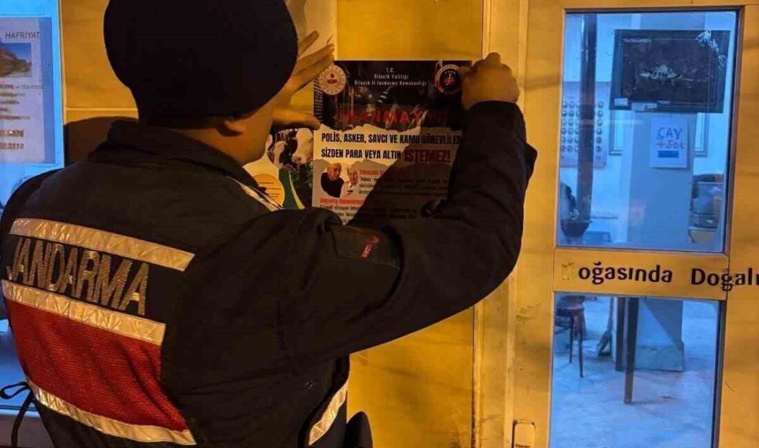 Bilecik jandarma ekipleri köy kahvelerinde dolandırıcılık olaylarına karşı bilgilendirme yaptı.