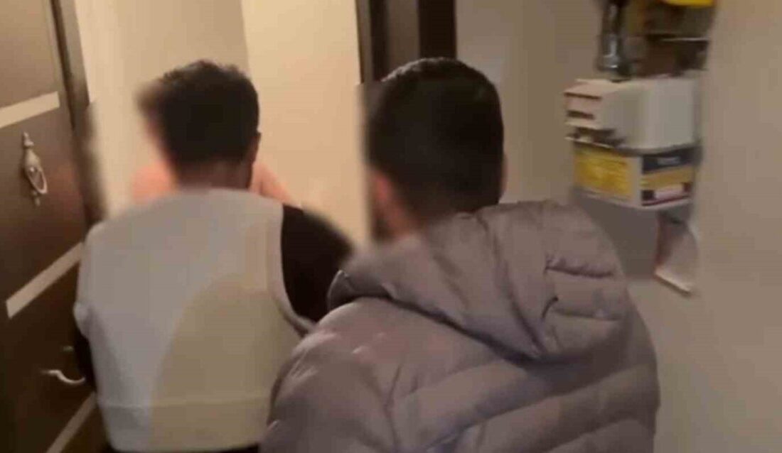 Jandarmadan uyuşturucu tacirlerine darbe: 1 tutuklama Sakarya’nın Serdivan ilçesinde jazdarma ekiplerince düzenlenen kaçakçılık ve uyuşturucu operasyonunda