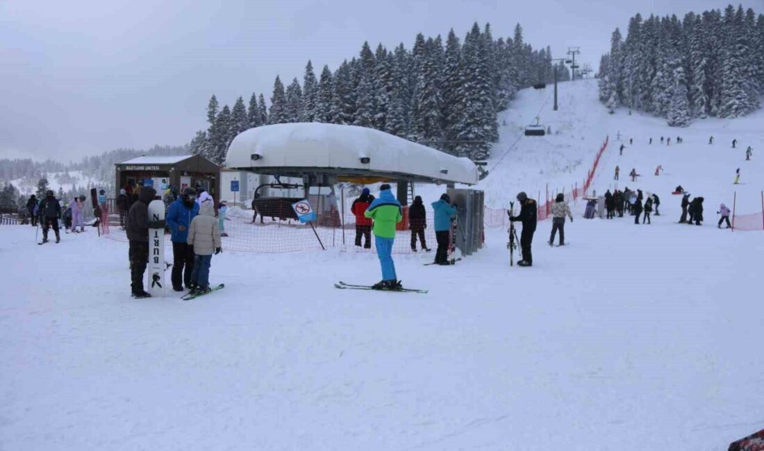 Kastamonu-Çankırı sınırındaki Ilgaz Dağı’nda bulunan Yurduntepe Kayak Merkezi, kayak sezonunun