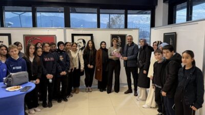 Kartepe Belediyesi Sanat Evi, geleneksel el sanatlarını modern yorumlarla buluşturan