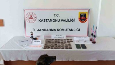 Kastamonu’da jandarma ekipleri tarafından düzenlenen uyuşturucu operasyonunda gözaltına alınan şüpheli