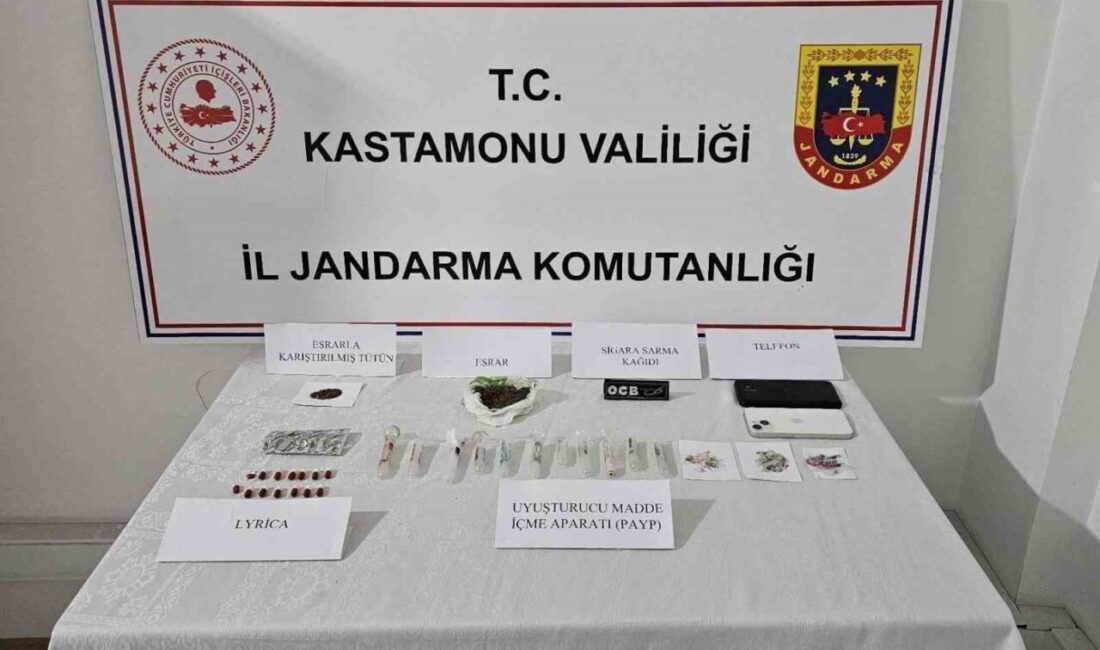 Kastamonu’da jandarma ekiplerince gerçekleştirilen uyuşturucu operasyonunda gözaltına alınan 19 şüpheliden