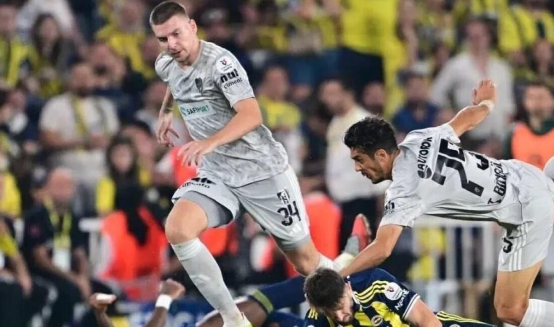 Trendyol Süper Lig’de Kocaelispor, kiralık olarak sezon sonuna kadar kadrosuna