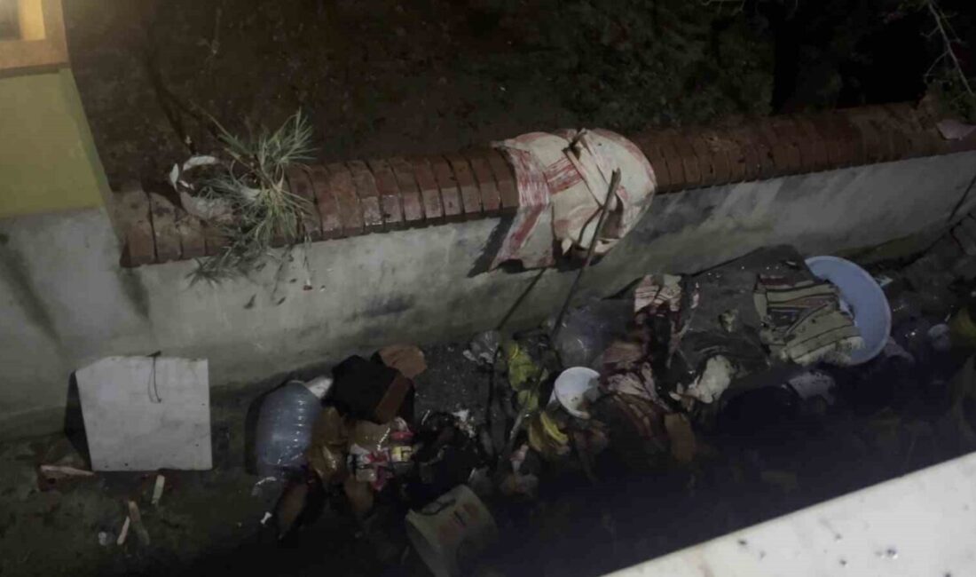 Mahalleliyi panikleten yangın, itfaiyenin müdahalesiyle son buldu Sakarya’nın Kaynarca ilçesinde bir evin balkon bölümünde çıkan ve paniğe
