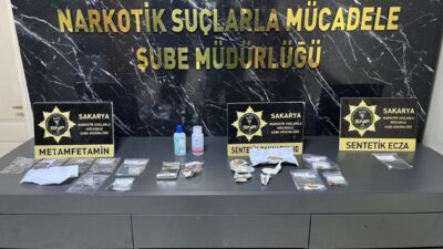 Sakarya’da emniyet ekiplerince uyuşturucu maddeler ile mücadele çerçevesinde gerçekleştirilen operasyonlarda