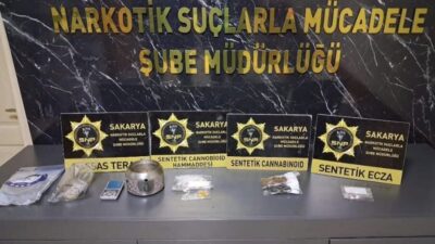 Sakarya’da polis ekiplerince düzenlenen uyuşturucu operasyonlarında 10 şüpheli gözaltına alındı.