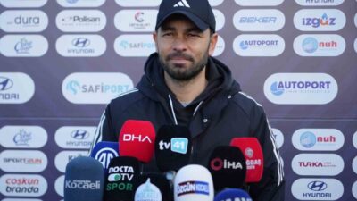 Samsunspor maçının hazırlıklarına başlayan Kocaelispor’da Teknik Direktör Selçuk İnan, transfer