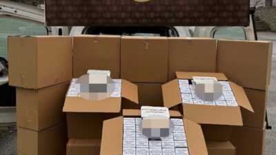 Kocaeli TEM Otoyolu’nda durdurulan araçta yapılan aramada 300 bin adet