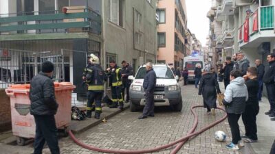 Kocaeli’nin Karamürsel ilçesinde tersane işçilerinin kaldığı evde çıkan yangın, itfaiye