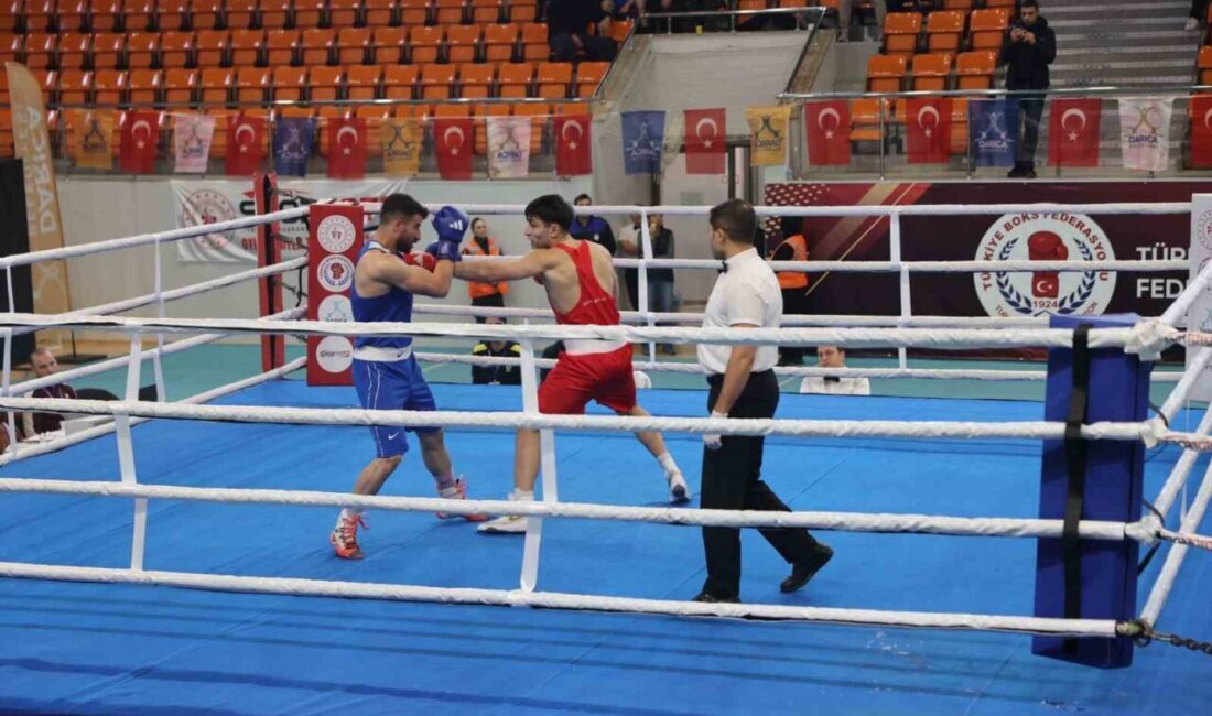Kocaeli’nin Darıca ilçesinde düzenlenen Türkiye Boks Şampiyonası’nda büyük erkekler ve