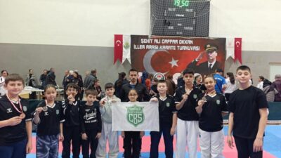 DÜZCE(İHA) – Sakarya’da gerçekleştirilen Şehit Ali Gaffar Okkan İller Arası