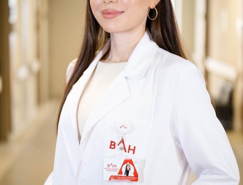 Kadın Hastalıkları ve Doğum Uzmanı Opr. Dr. Midvar Dashdamirova, “Serviks