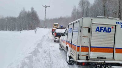 Yalova’nın Çınarcık ilçesindeki Delmece Yaylası’nda mahsur kalan 1’i çocuk 5