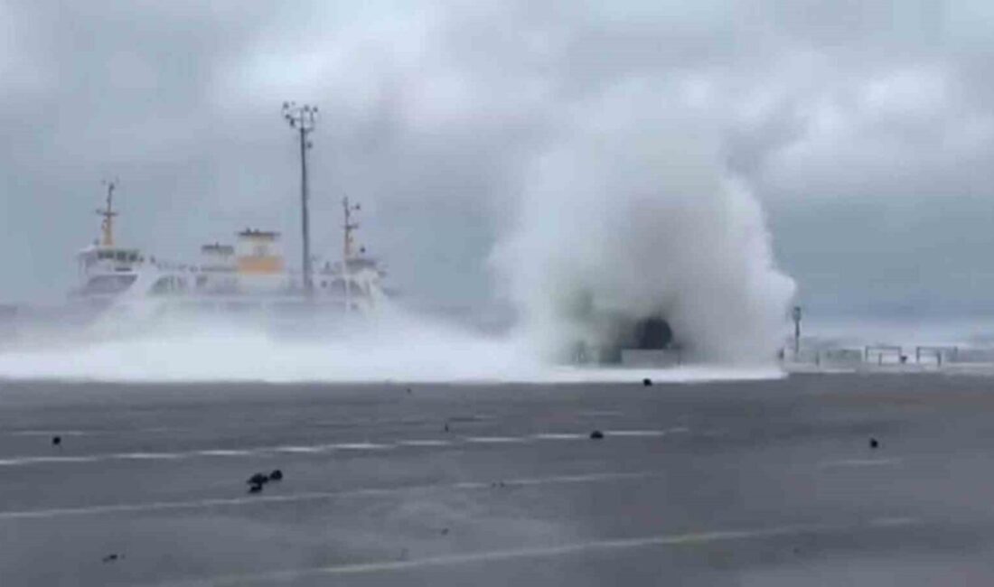 Yalova’da dün etkili olan fırtına sonrası bölgedeki feribot iskeleleri ve