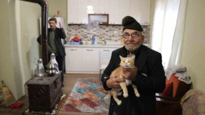 Bolu’nun Mudurnu ilçesinde, 2018 yılında çıkan yangında kül olan evinin