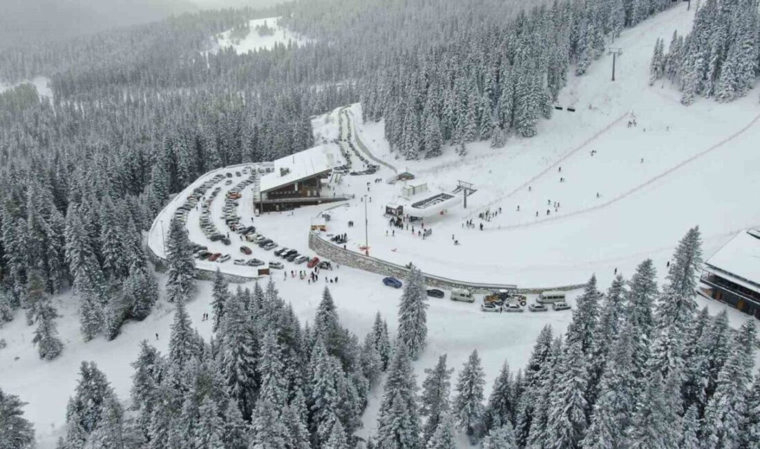 Yeni yıl tatilinde vatandaşlar Ilgaz Dağı’na akın etti Kastamonu-Çankırı sınırındaki Ilgaz Dağı’nda bulunan Yurduntepe Kayak Merkezi, yarı yıl