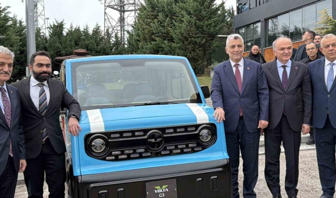 Düzce’de yerli imkanlar ile üretilen elektrik araca Ticaret Bakanı Prof.