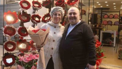 Sakarya’da 14 Şubat Sevgililer Günü’nde eşlerine ve sevgililerine sürpriz yapmak