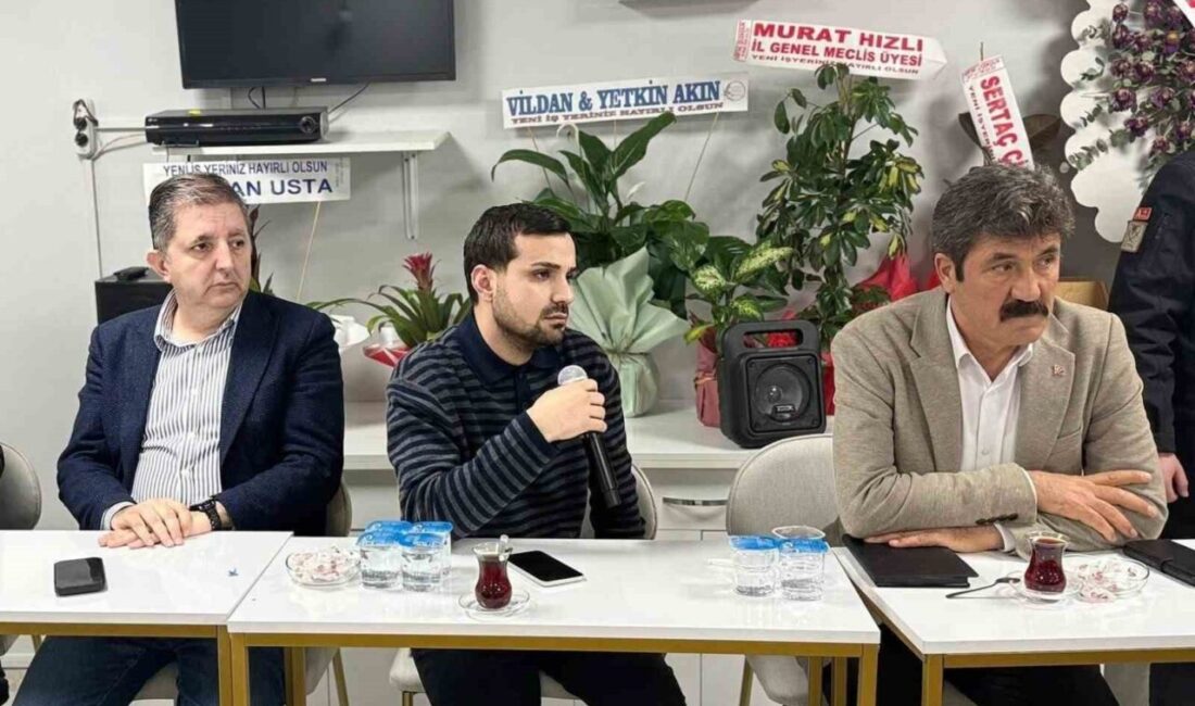 AK Parti Bilecik Merkez İlçe Başkanlığı Ertuğrulgazi Mahallesi sakinleriyle bir