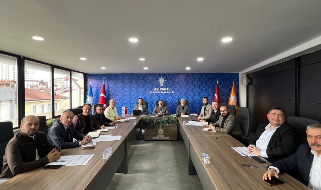 AK Parti Bilecik İl Başkanı Serkan Yıldırım başkanlığında, AK Parti