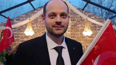 Kocaeli’de Alman damadın Türk bayrağı hassasiyeti dikkat çekti. Erasmus programı