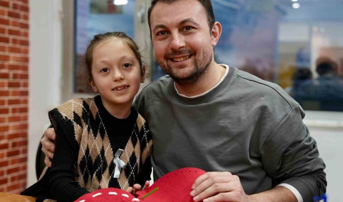 Düzce Belediyesi Çocuk Üniversitesi’nin 14 Şubat’a özel düzenlediği “Kalbimiz Birlikte