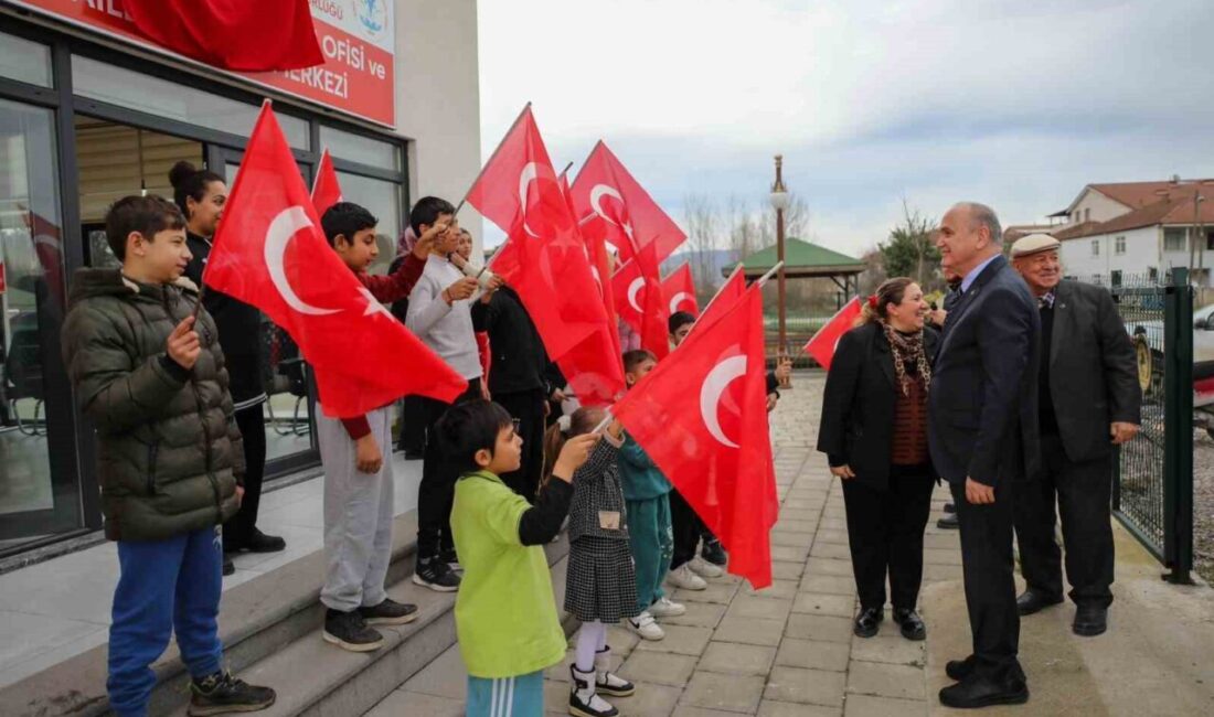DÜZCE (İHA) – Düzce Belediye Başkanı Dr. Faruk Özlü, Roman