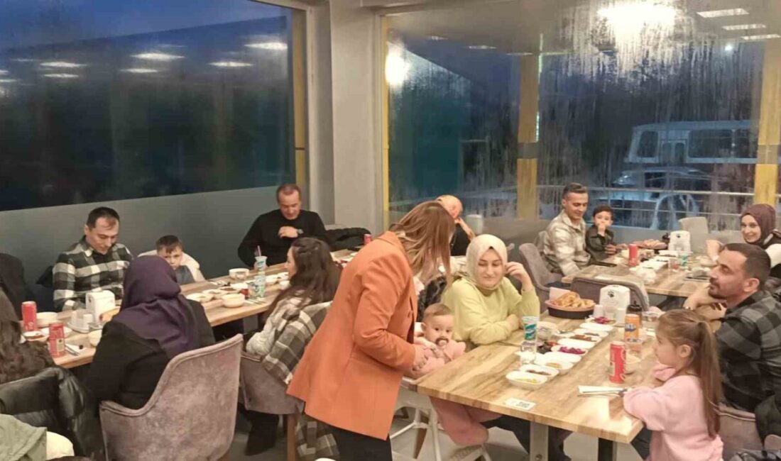 Bilecik’in Pazaryeri ilçesinde Belediye Başkanı Zekiye Tekin İftar Programı düzenledi.