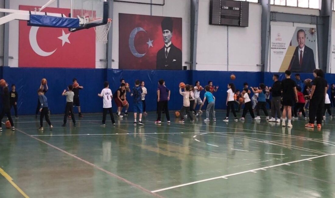 Bilecik’te basketbol okulları bünyesinde disiplinli ve planlı antrenmanlar sürüyor. Gençlik
