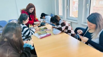 Bilecik’te Çocuk Evleri Sitesinde kalan çocuklar için Kazaziye Takı Kursu