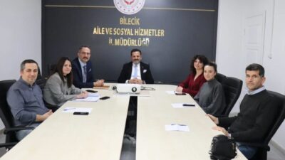 Bilecik’te İl Müdürü Nejat İlhan başkanlığında Koruyucu Aile Birim Toplantısı