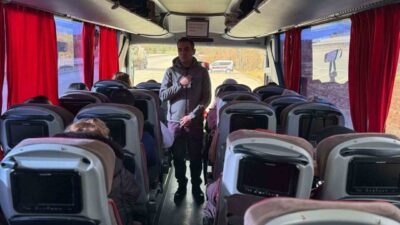 Bilecik’te sivil otobüs denetimi kapsamında yolcu taşımacılığı yapan bir otobüs