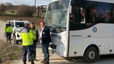 Bilecik’in Bozüyük ilçesinde gerçekleştirilen sivil otobüs denetiminde 1 sürücü hakkında
